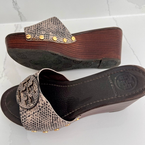 Tory Burch Wedge sandal snakeskin size 7 - Picture 2 of 5